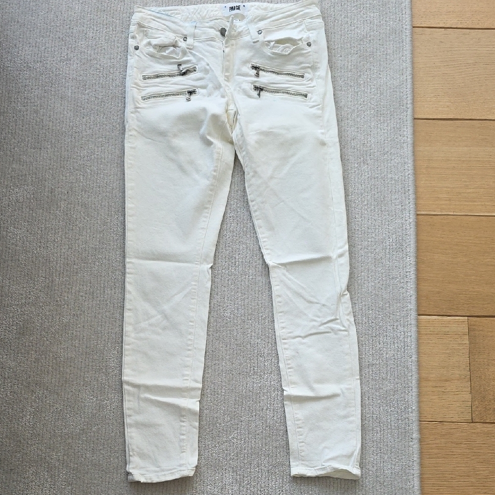 Paige Edgemont White Skinny Jeans with Zipper Detail Size 27